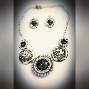 Elegant Fashion Silver and Dark Grey Jewelry Set